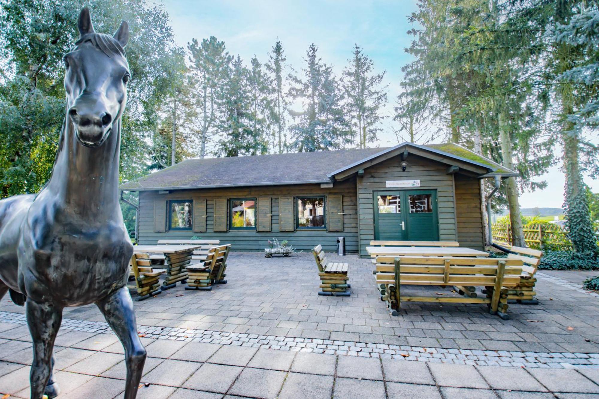 Ferien Hotel Spree-Neisse Neuhausen  Bagian luar foto