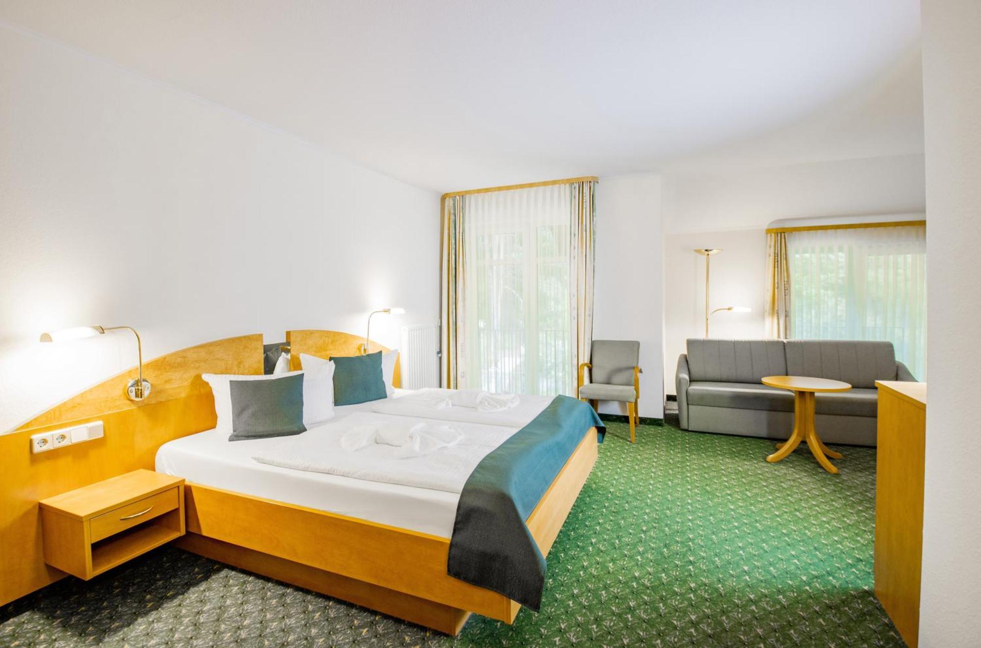 Ferien Hotel Spree-Neisse Neuhausen  Bagian luar foto