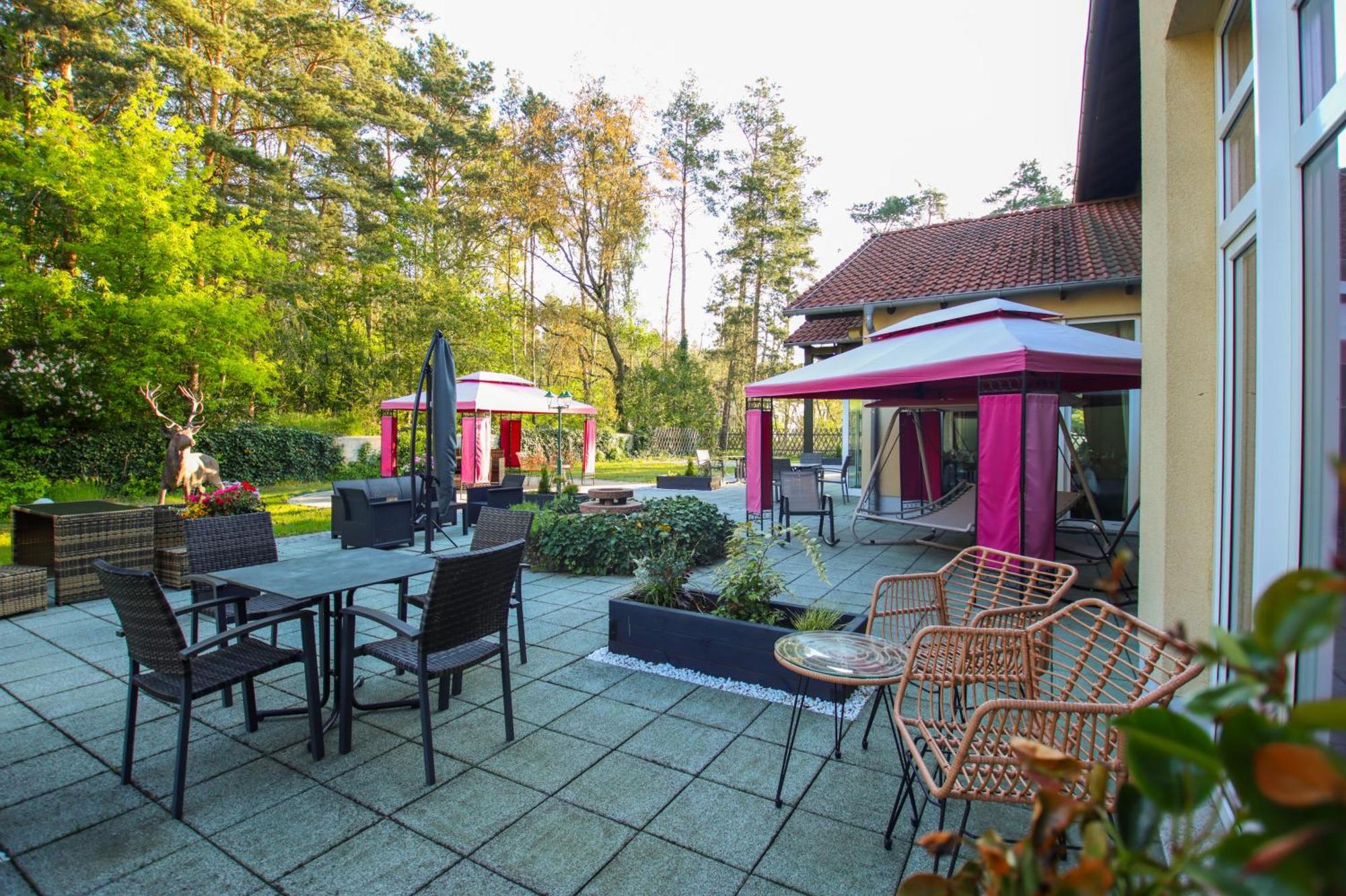 Ferien Hotel Spree-Neisse Neuhausen  Bagian luar foto