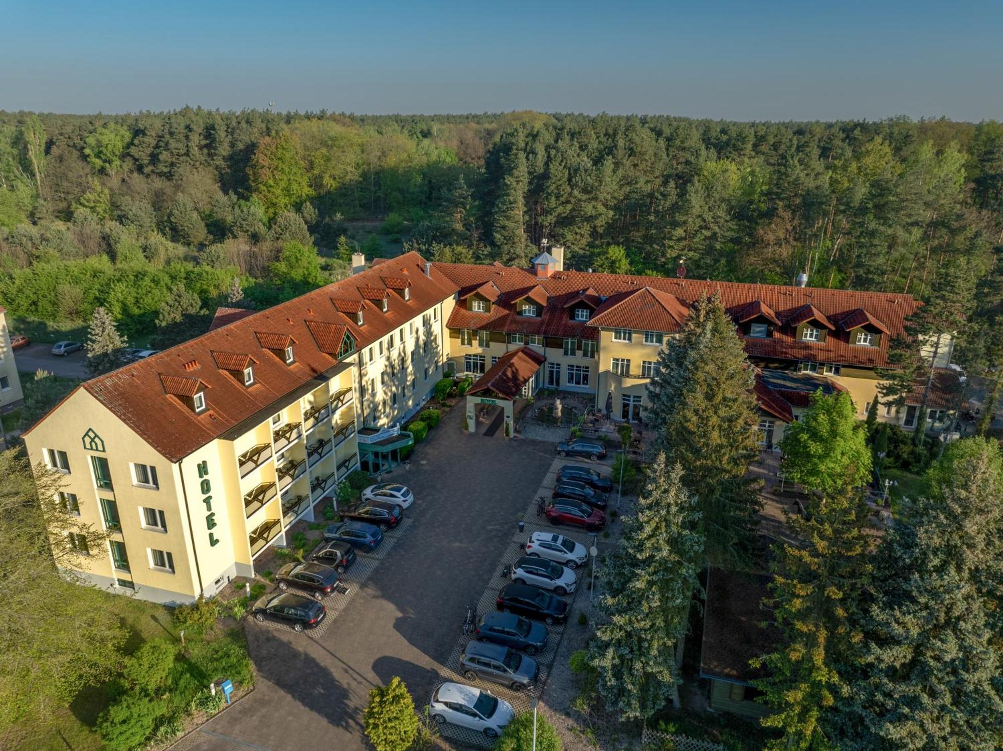 Ferien Hotel Spree-Neisse Neuhausen  Bagian luar foto
