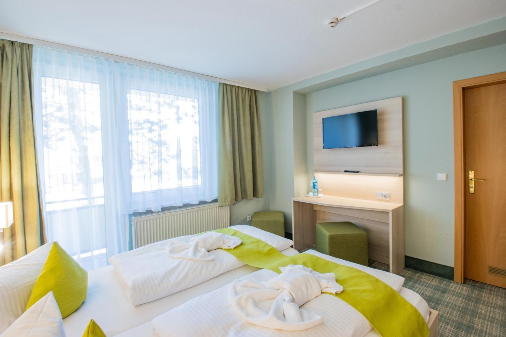 Ferien Hotel Spree-Neisse Neuhausen  Bagian luar foto