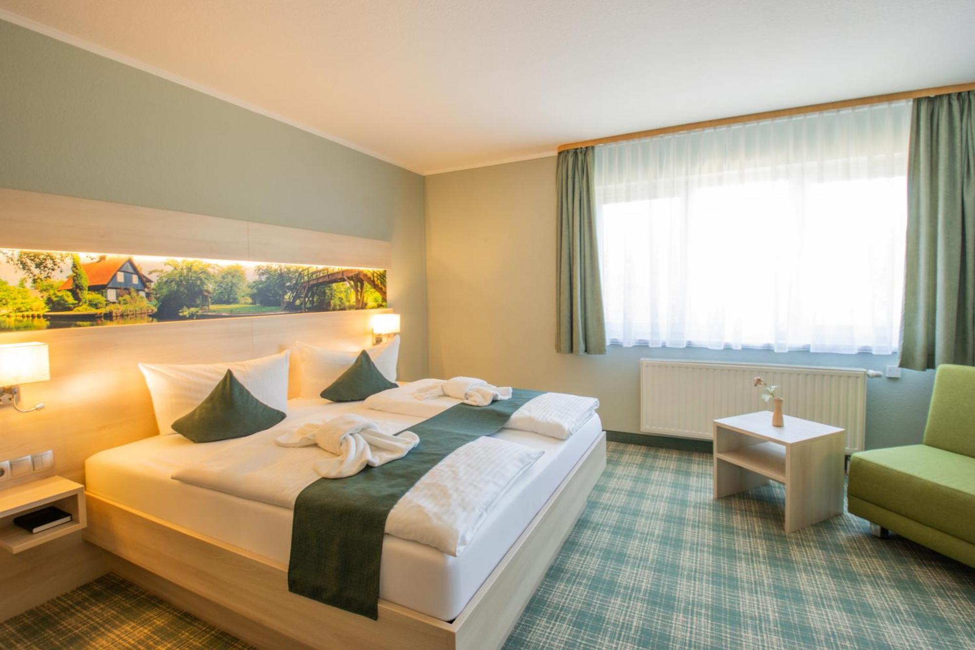 Ferien Hotel Spree-Neisse Neuhausen  Bagian luar foto