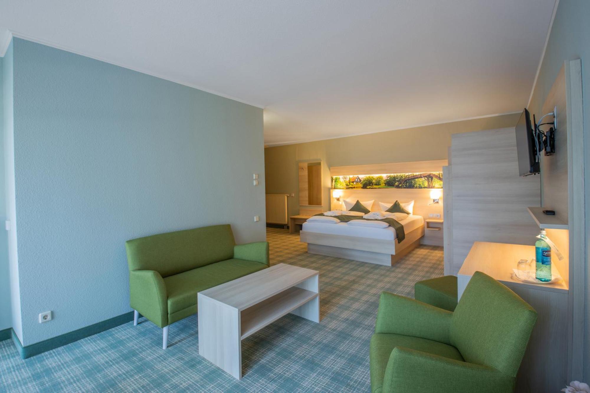 Ferien Hotel Spree-Neisse Neuhausen  Bagian luar foto